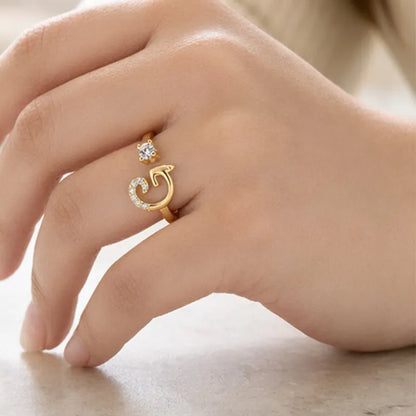 ⏳Ograniczona czasowo zniżka 50%⏰Regulowany pierścionek z inicjałem Sparkle dla kobiet💍