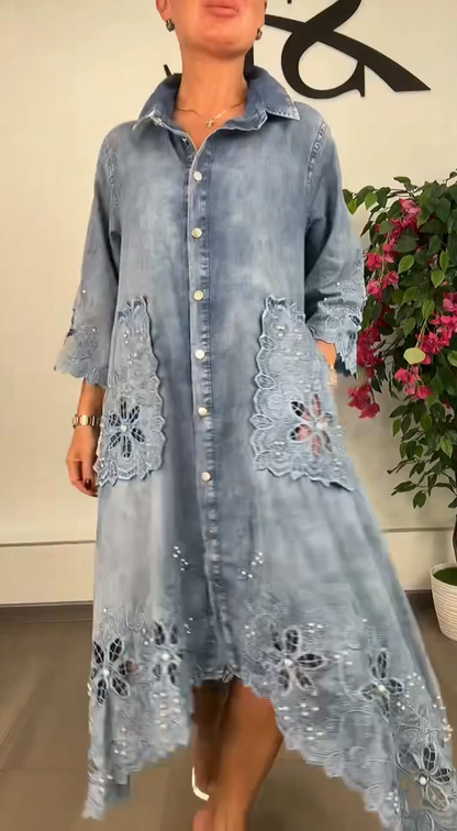 Elegancka sukienka damska z haftowanym kołnierzykiem i dżinsami
