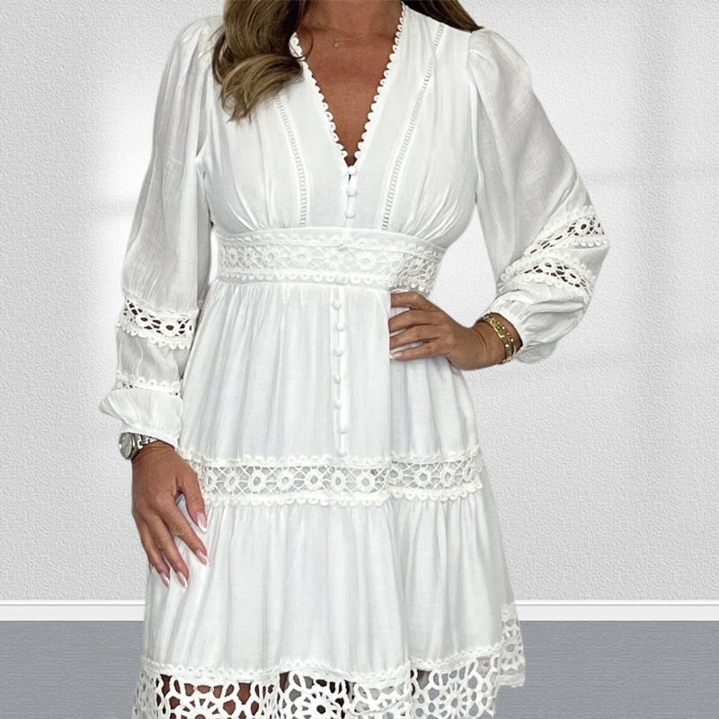 🌸Modna i elegancka koronkowa sukienka z dekoltem w szpic