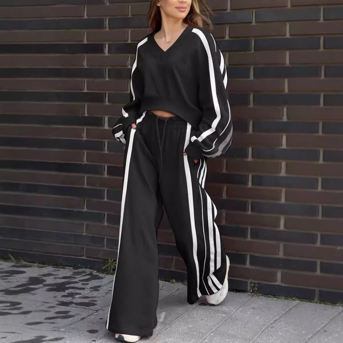 💕 Komplet top z dekoltem V + luźne spodnie