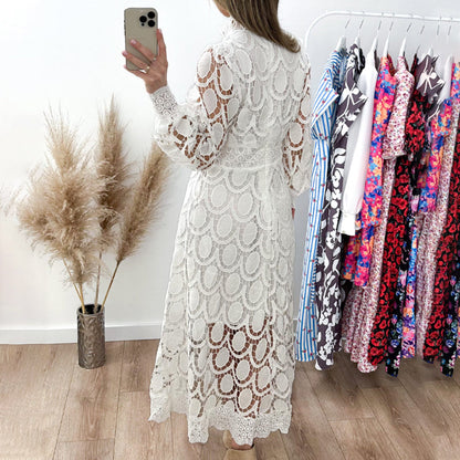 🛍️ Eleganckie koronkowe sukienki damskie z długim rękawem
