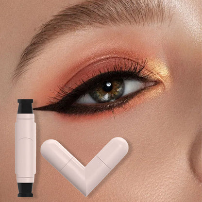 🎉Wysuwany eyeliner w kredce – dla nieskazitelnego makijażu