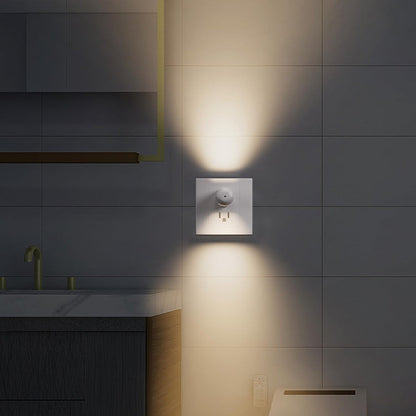 ⚡Inteligentna lampka nocna LED z automatyczną kontrolą jasności